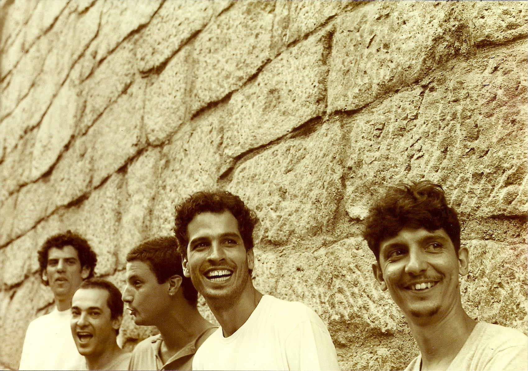 Pedro Luís & a Parede.jpg
